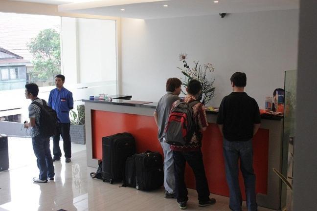 Hotel Jakarta Makassar Buitenkant foto