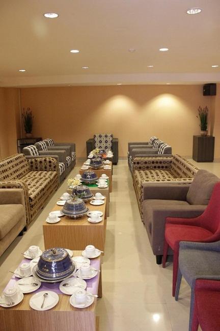 Hotel Jakarta Makassar Buitenkant foto