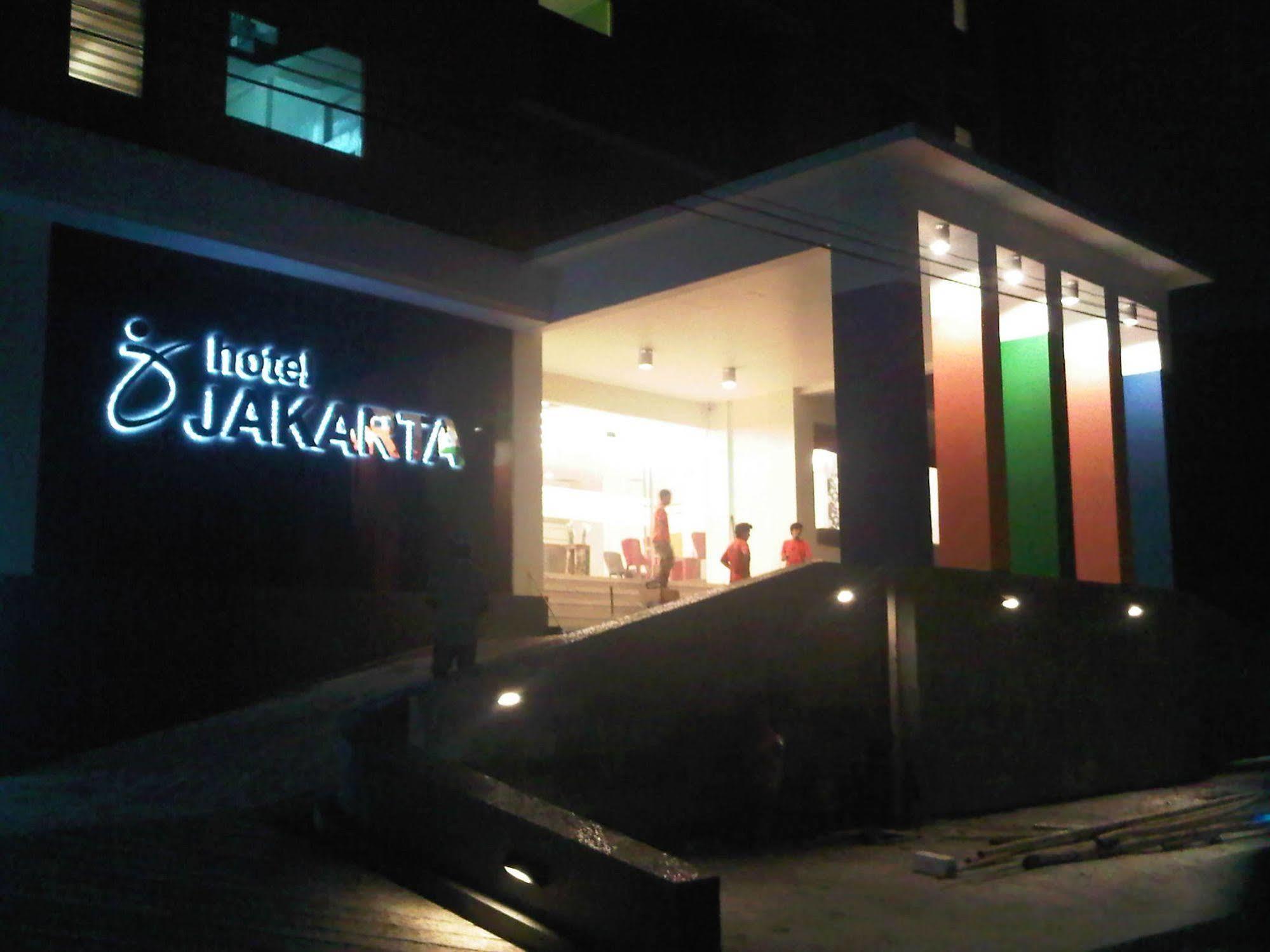 Hotel Jakarta Makassar Buitenkant foto