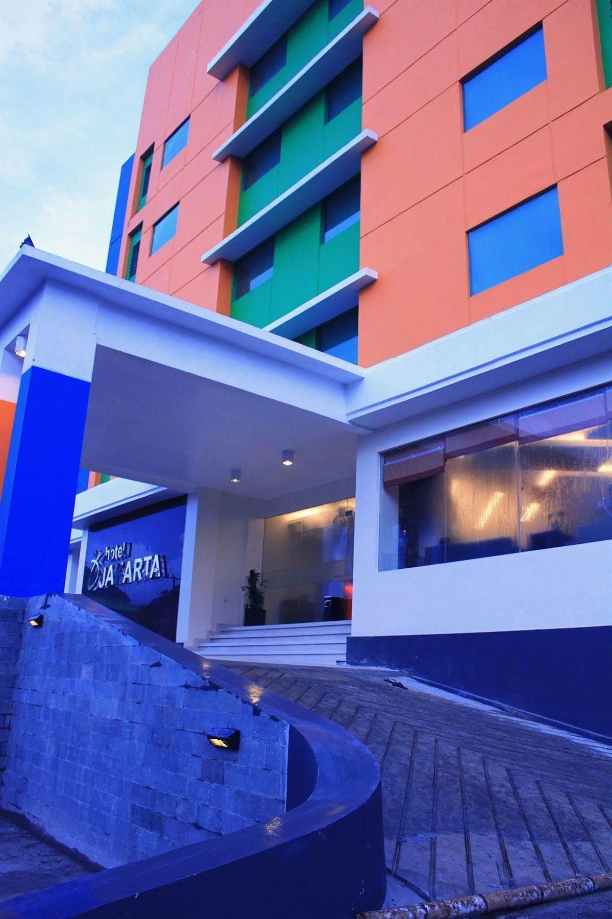 Hotel Jakarta Makassar Buitenkant foto